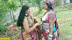 Coppie indiane cornute fanno sesso all'aperto con ragazze tribali del Bangladesh