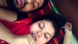 Nygift indiskt par delar romantiska ögonblick i hardcore-video
